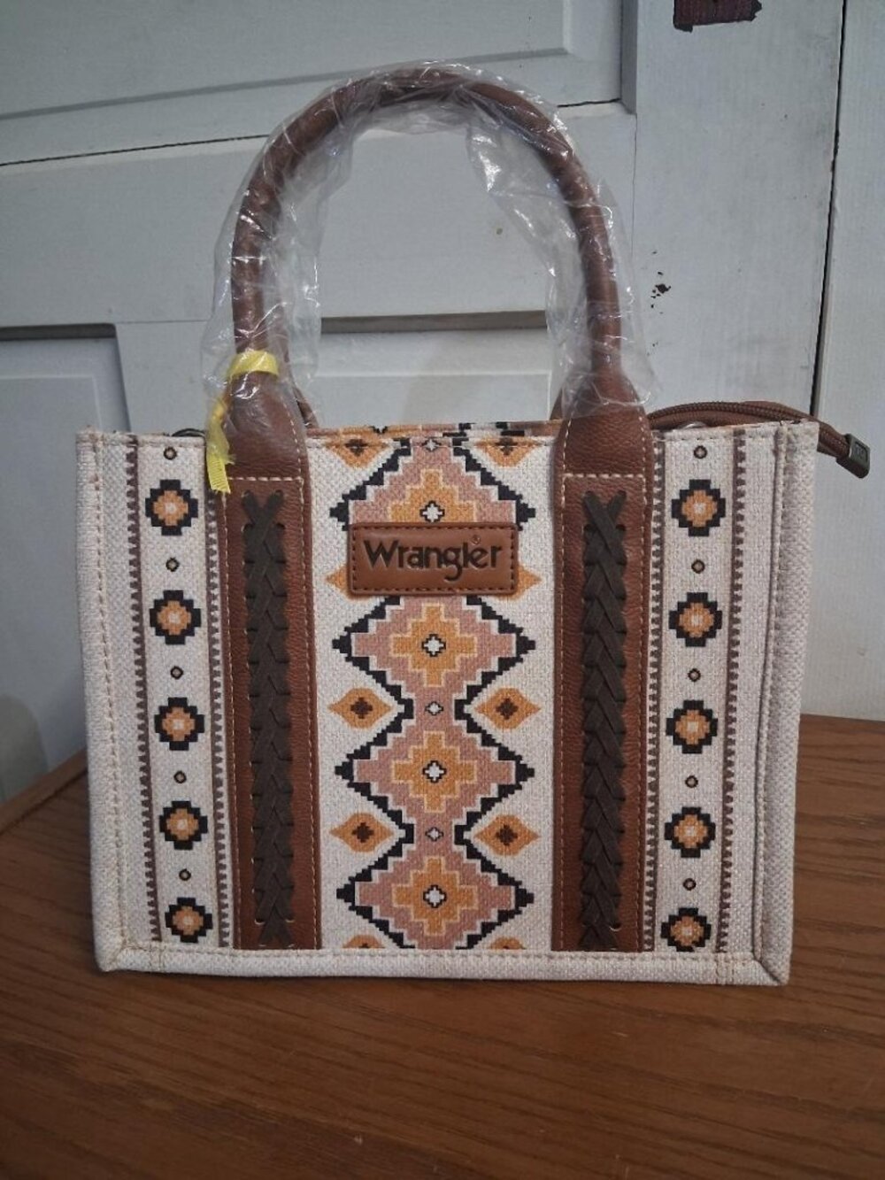 NWT Wrangler Womens Southwestern-Inspired Canvas Handbag With Faux Leather Accen